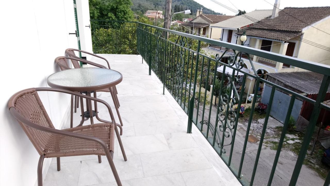 Vacation House In Stroggili Agios Ioannis Peristerion Eksteriør bilde